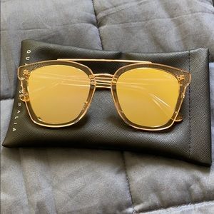 Quay Sweet Dreams Champagne Rose Sunglasses✨